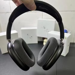 Black AirPod Max Throw Offers 
