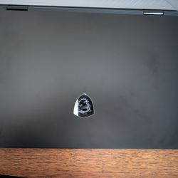 MSI Titan I9 RTX 4090 Gaming Laptop