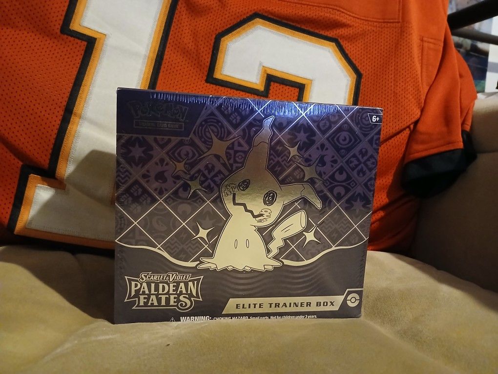 Pokemon Paldean Fates ETB