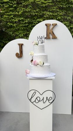 Cake Stand And Arch Stands 