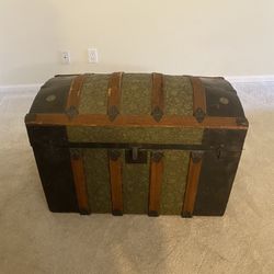 Antique Trunk 