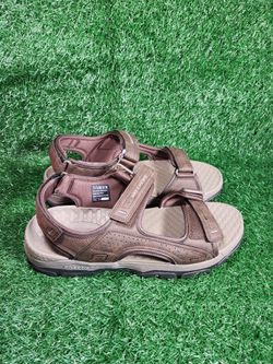 Skechers Men's Relaxed Fit Tresmen Garo Chocolate Color sandals
Pre-owned
Size 14 Mens
