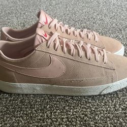 Men blazer Low Size 10.5 $40 Firm 
