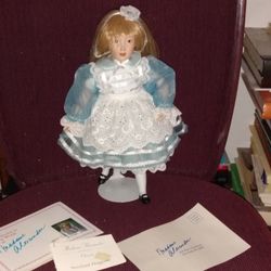 Madame alexander storyline collection doll