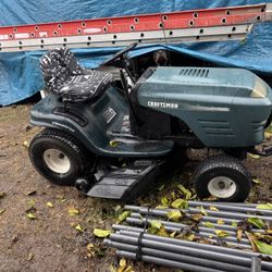  Crafzman Riding Lawn Mower 