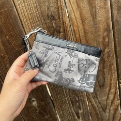 Coach Black & Gray Wristlet Clutch Bag