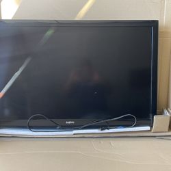 47 Inch Flat Screen TV Beautiful Condition Like New