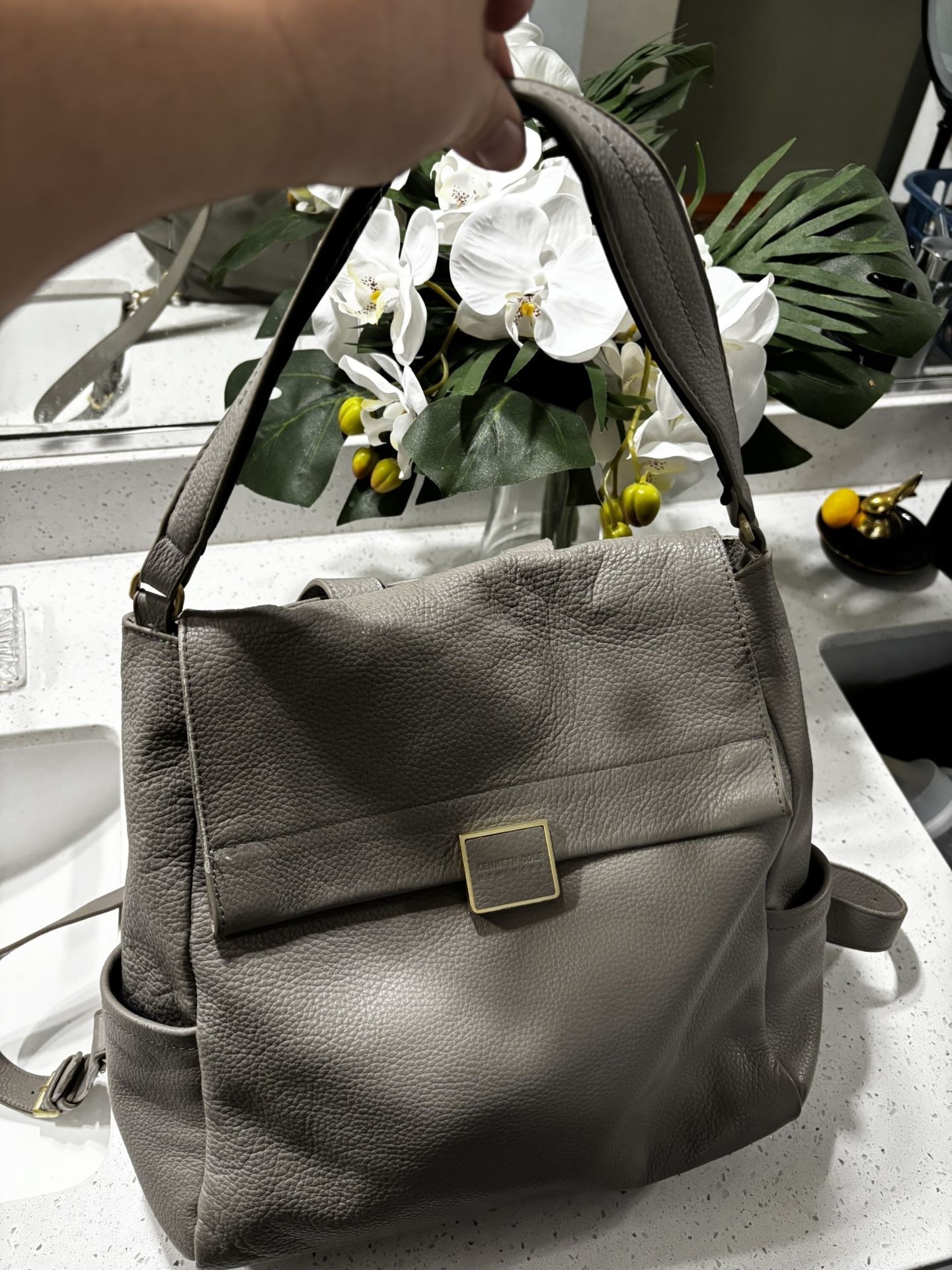 Kenneth Cole brand gray leather convertible to a backpack women’s shoulder bag handbag purse