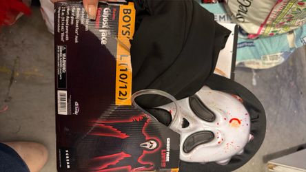 SCREAM costume