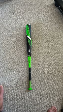 Easton Mako Bat