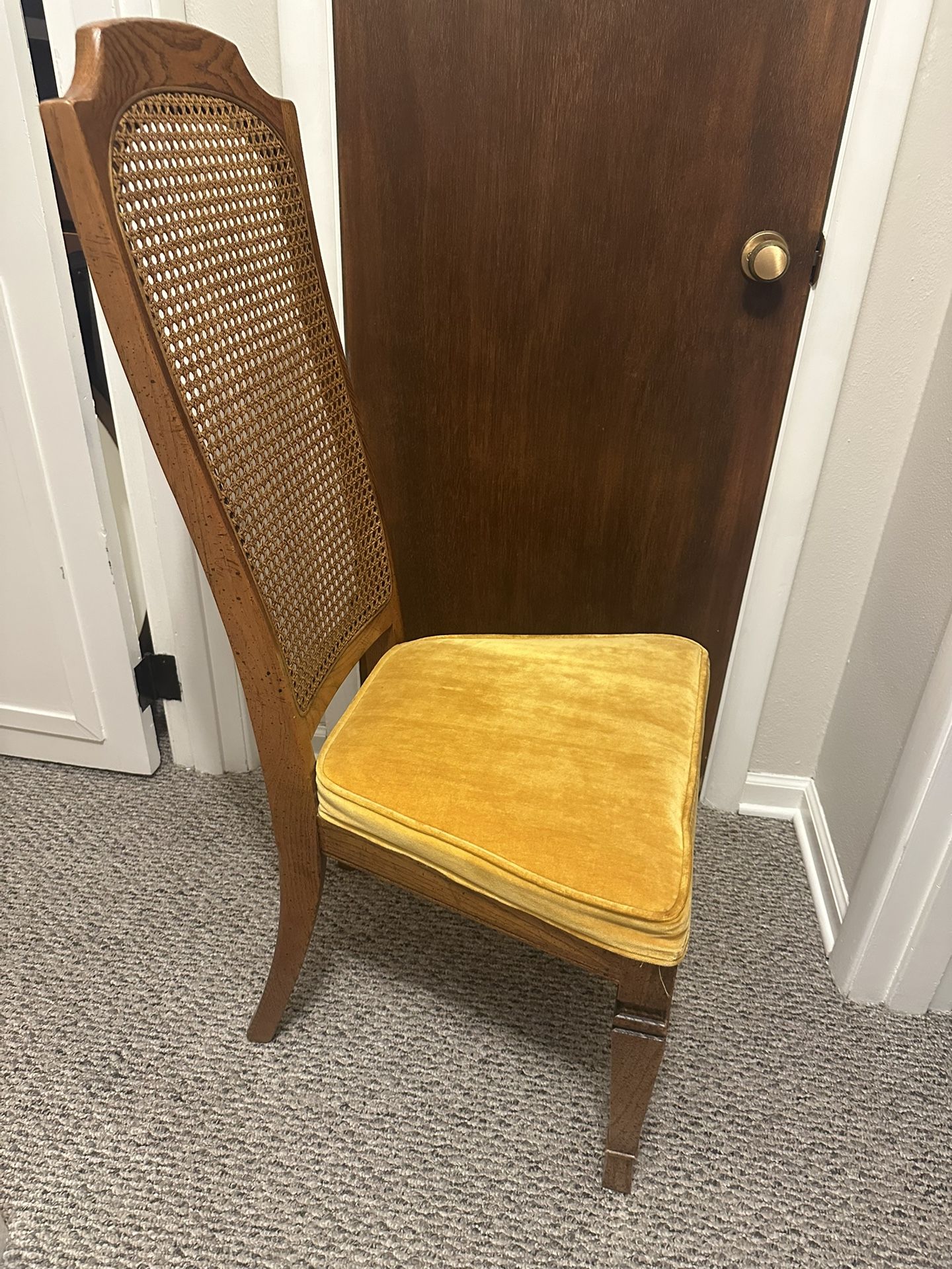 6 Chairs