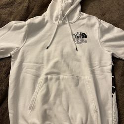 Small New North Face Hoodie