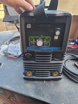 Miller Maxstar 210 tig welder and accessories all brand new for Sale