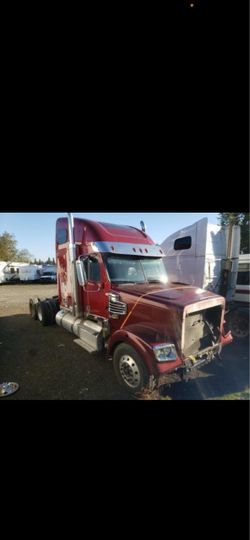 2019 freightliner Coronado automatic