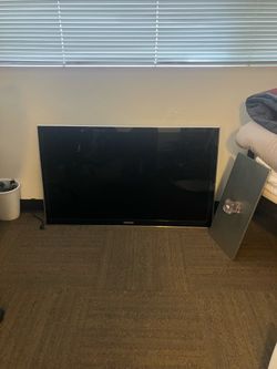 46’ Samsung flat screen TV