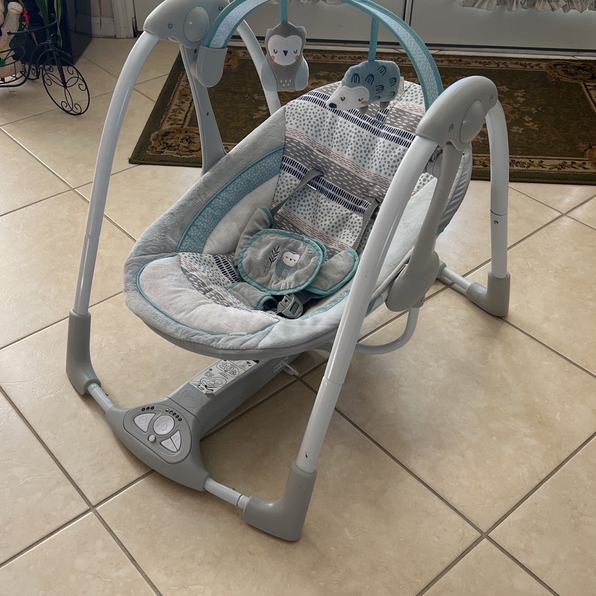 Baby Swing (Ingenuity Cinvert Me 2-in-1)