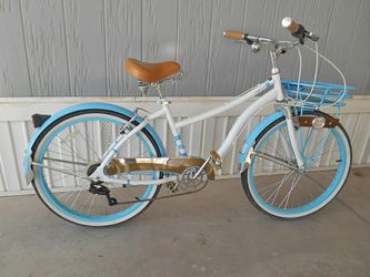 Huffy Cape Cod 7 speed Women s Cruiser bicycle for Sale in San Tan Valley AZ OfferUp