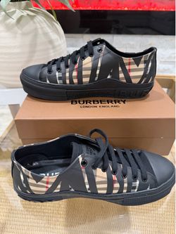 Black Burberry shoes