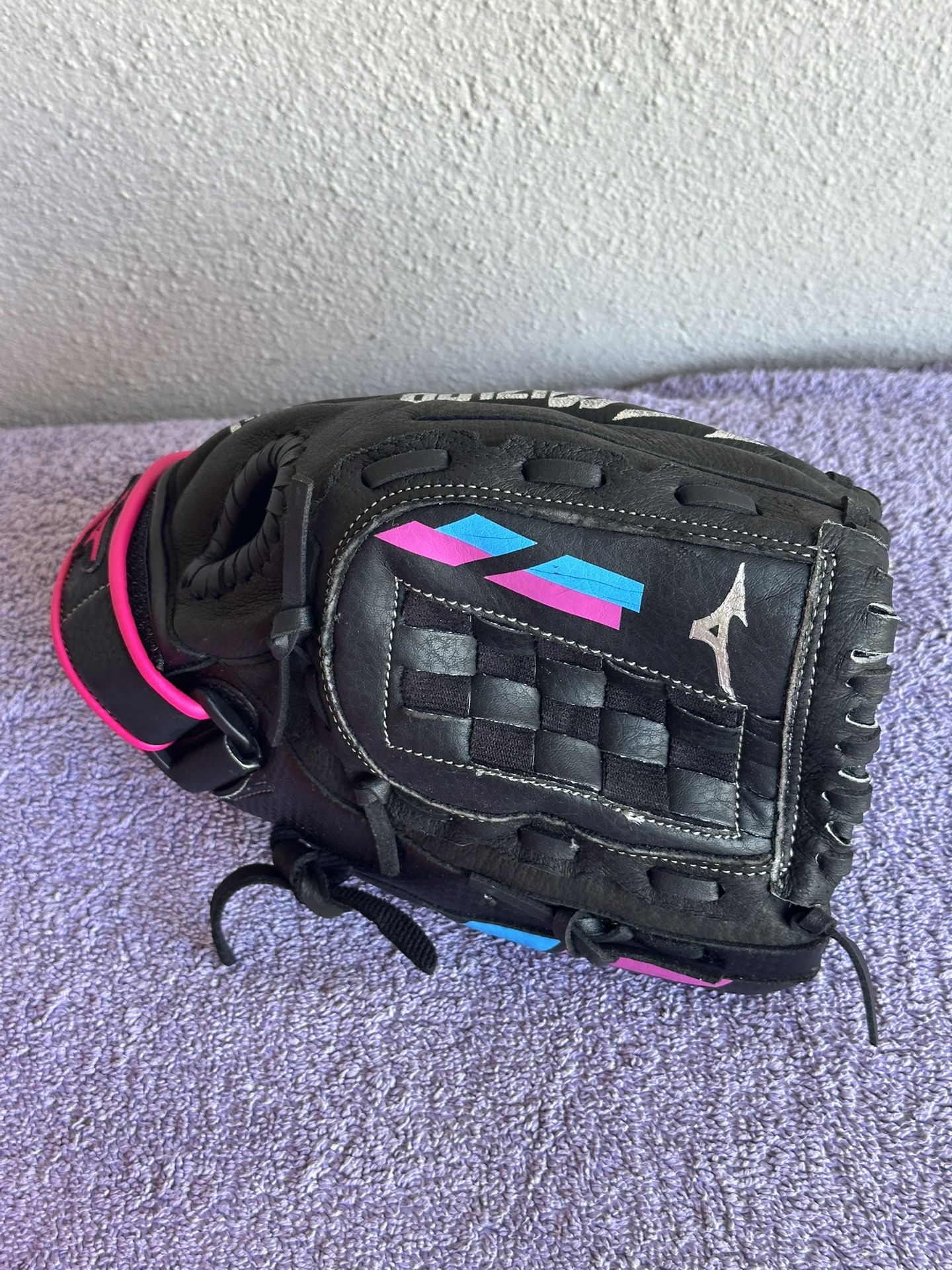 Mizuno Kids Baseball Glove Size 11 Inches