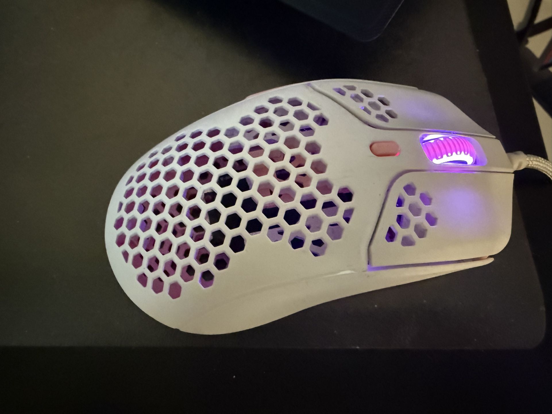 Hyper X Honeycomb White/Pink Gaming Mouse