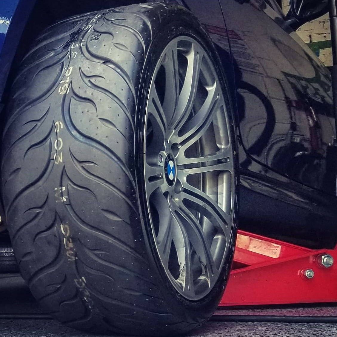 Set of 4 New 235/40R17 Federal 595 RS-RR Tires 2354017 llantas 235 40 17