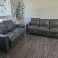 Couch set