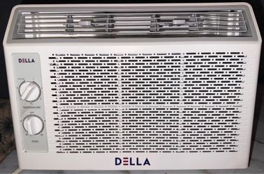 DELLA 5,000 BTU Window Air Conditioner – Like New