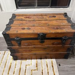 Free - chest or tack box