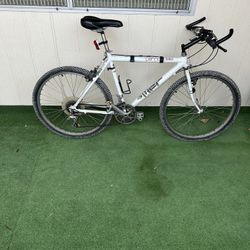 Make Offer Cannondale Bike