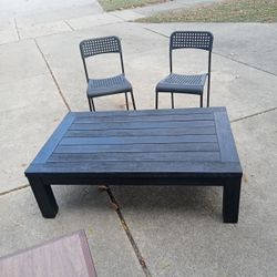 Black Coffee Table With Two Chairs 