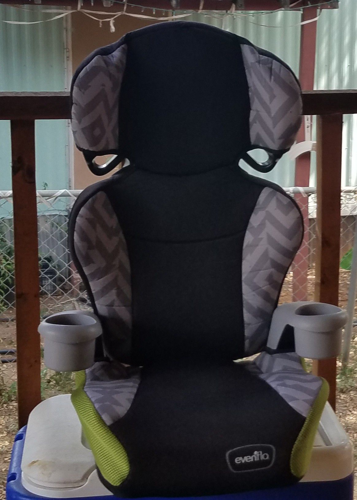 Booster seat with backrest EVENFLO