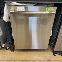 Cafe 24” dishwasher