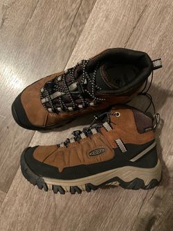 Kids keen hiking boots