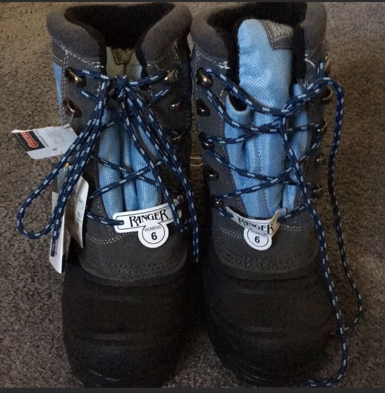 Ranger Women’s Winter Boots 🥾 Size 6