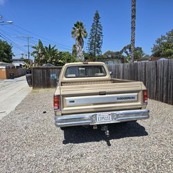 1990 dodge Ram Le 150 2wd
