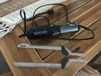 Black & Decker Comfort-Grip Electric Knife w/ Stainless Steel Blade