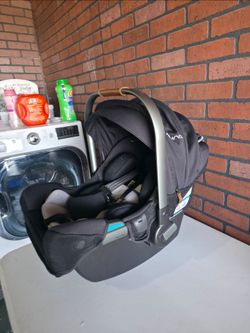 Nuna car Seat