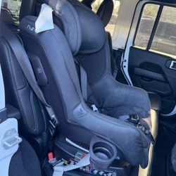 Nuna Rava Car Seat