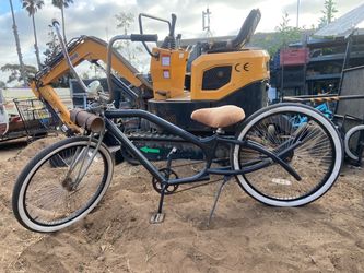 Size 26. Custom Bike. Good conditions.