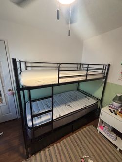 Bunk beds like new