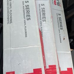 Wood Floor Vinil.   Good Price