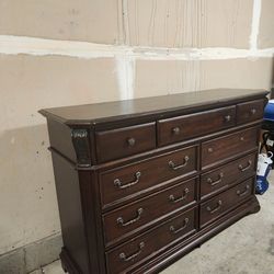 Classic Emilie  wood 9 drawer dresser