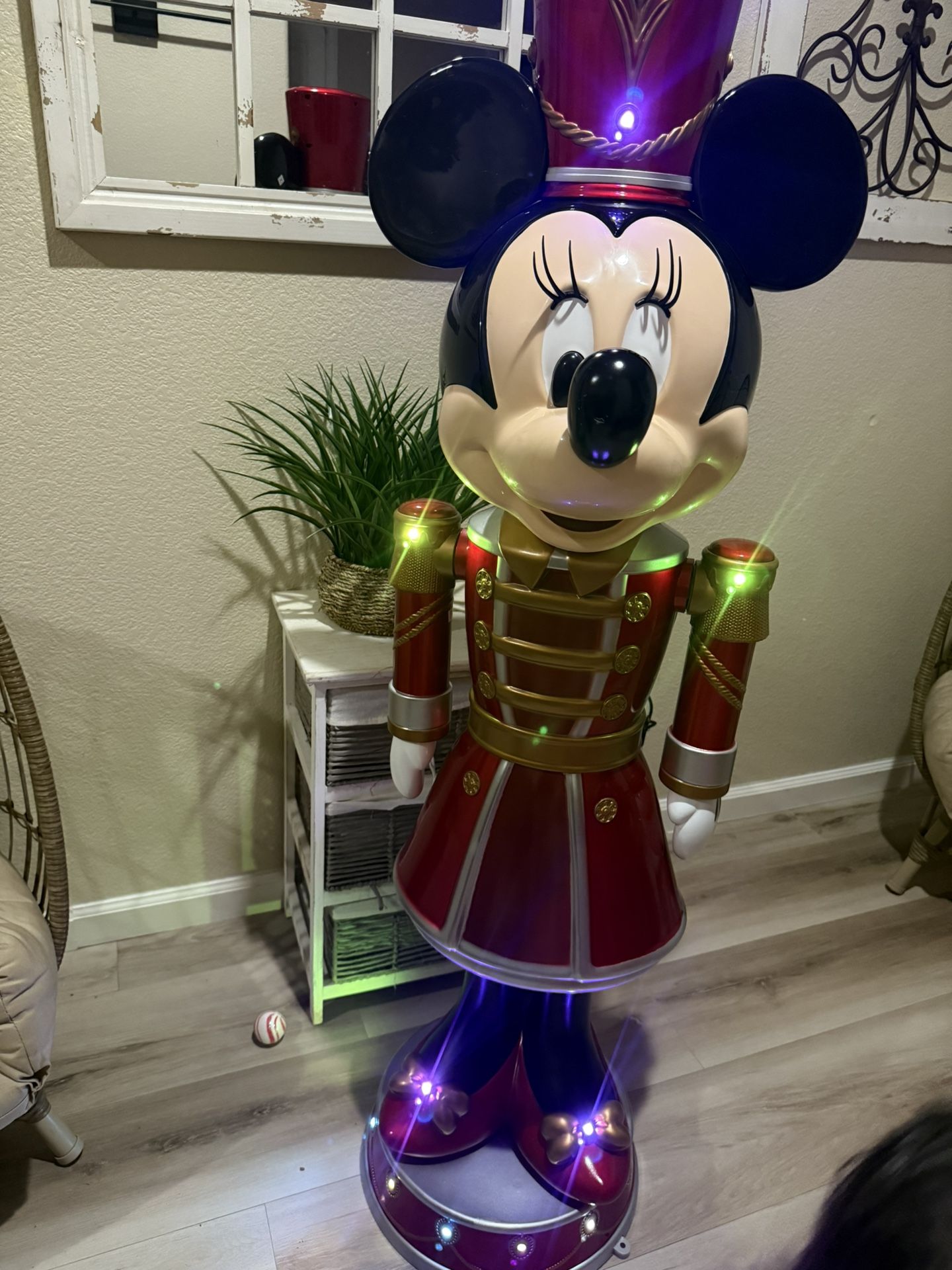 Minnie Mouse Nutcracker