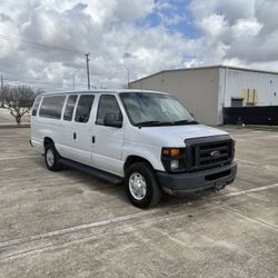 2010 Ford E-350
