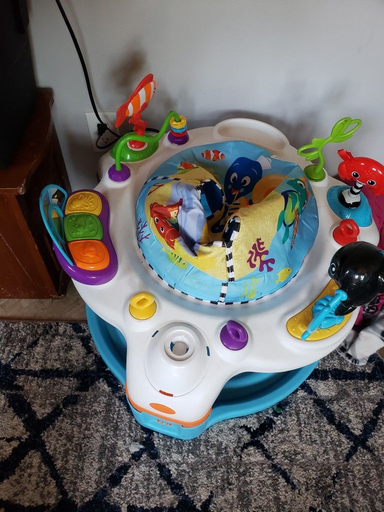 Baby Einstein Exersaucer