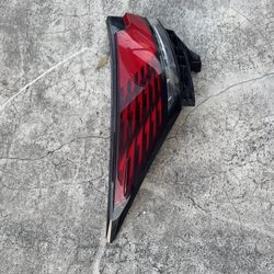 2023 - 2025 Lexus RX350 LED Left And Right Side Tail Light Used OEM