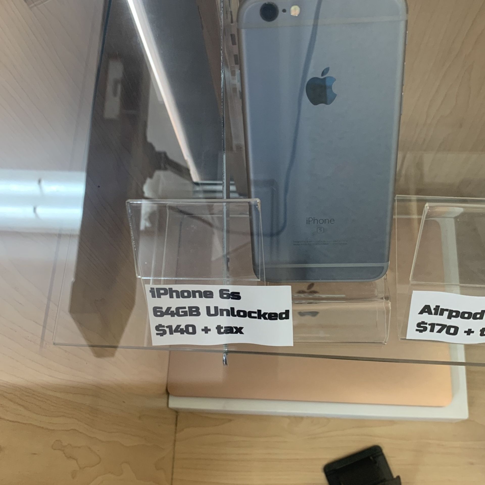 IPhone 6s . 64GB . Unlocked . $140+ Tax