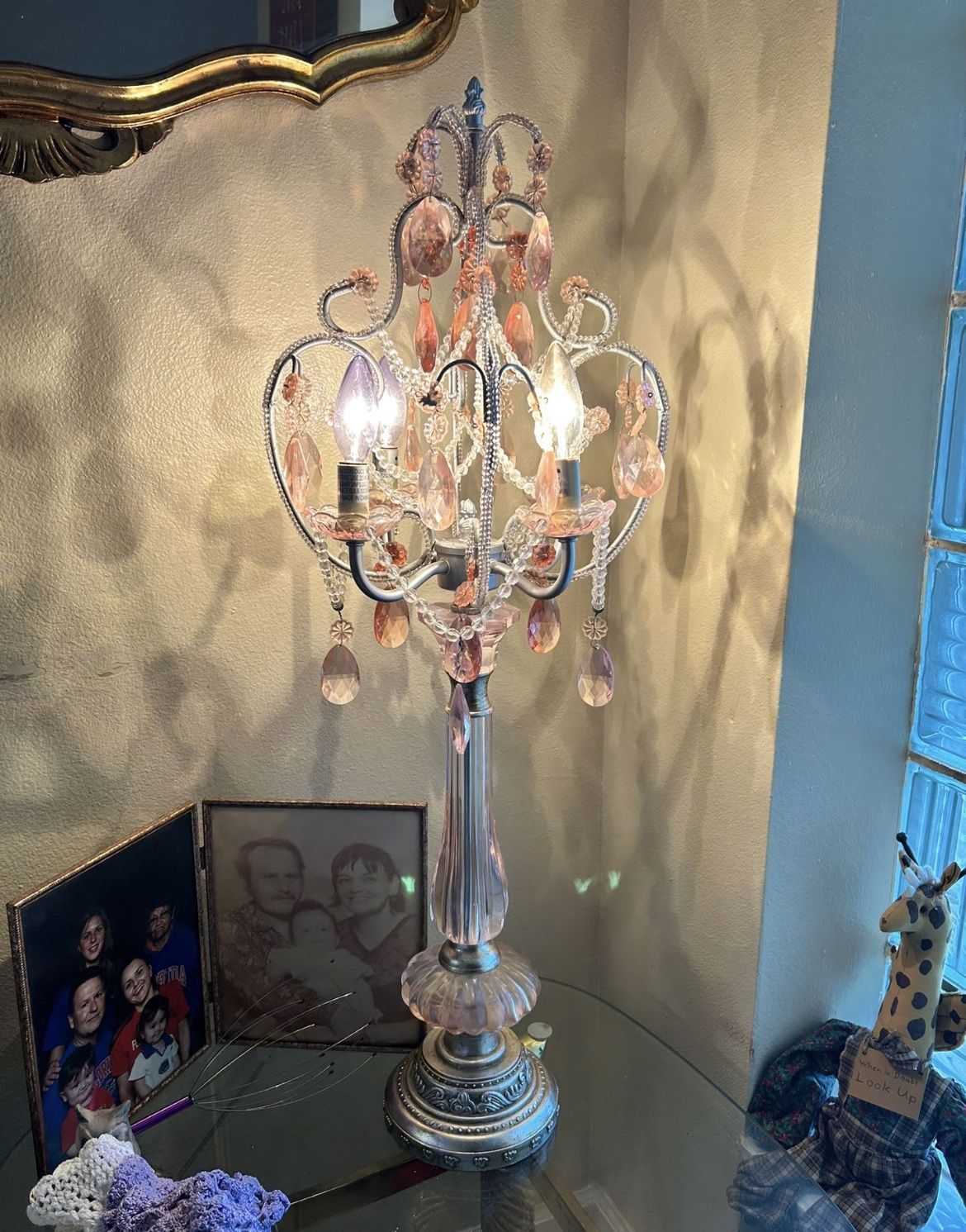 Beautiful Pink Crystals Girls Room Lamp Very Pretty Intricate Beads 