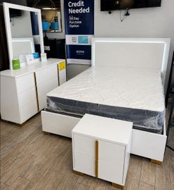 Queen Led Bedroom Set
