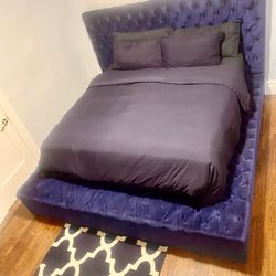 King Bed With Mattress 